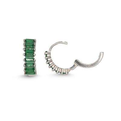 Peridot Taşlı Baget Beyaz Gümüş Küpee GMKP26